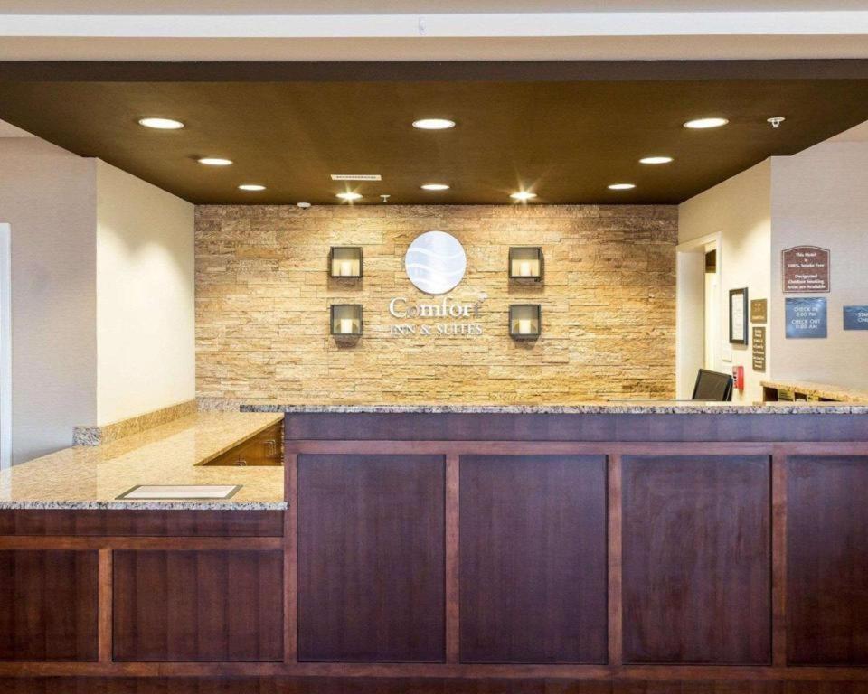 Comfort Inn & Suites Watford City Ngoại thất bức ảnh
